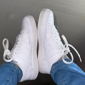 Nike Court vision low